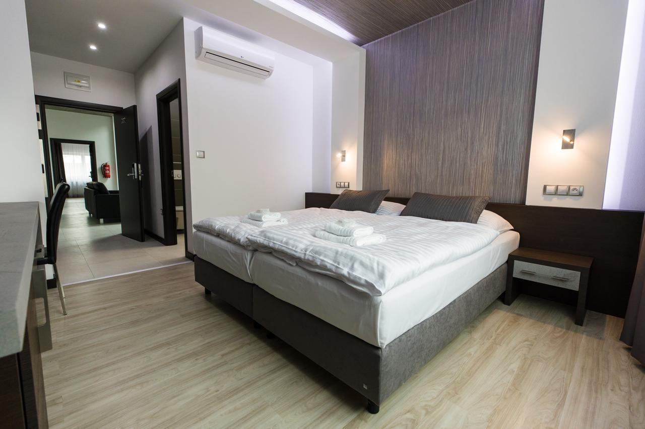 Hotel U Kostela Модржице Екстер'єр фото