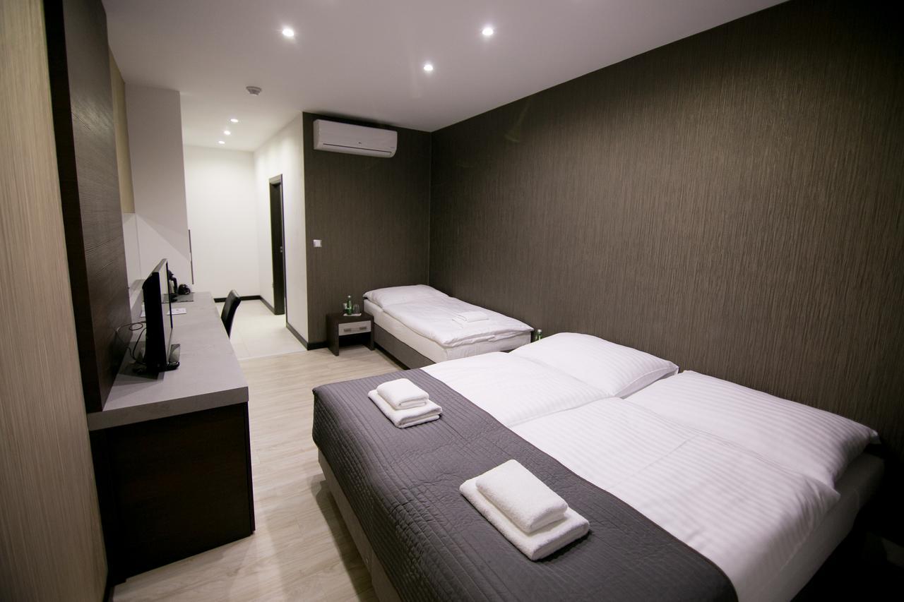 Hotel U Kostela Модржице Екстер'єр фото