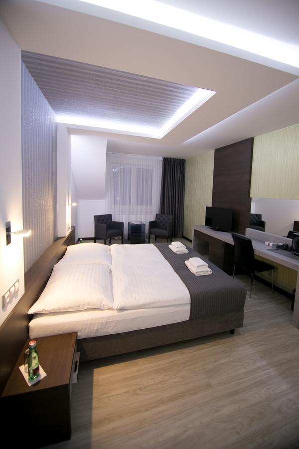 Hotel U Kostela Модржице Екстер'єр фото